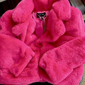 Love Tree Faux fur crop jacket